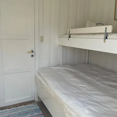 Cozy Cabin With Sea View And Good Sun Conditions * פרדריקסטאד